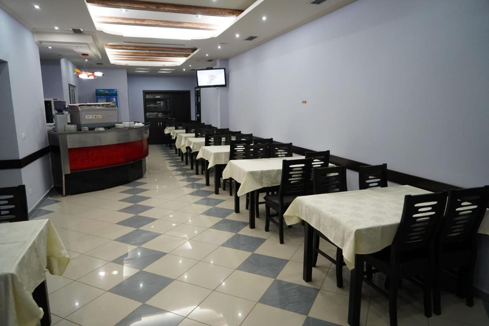 Hotel Restaurant Globi Velipojë Екстериор снимка
