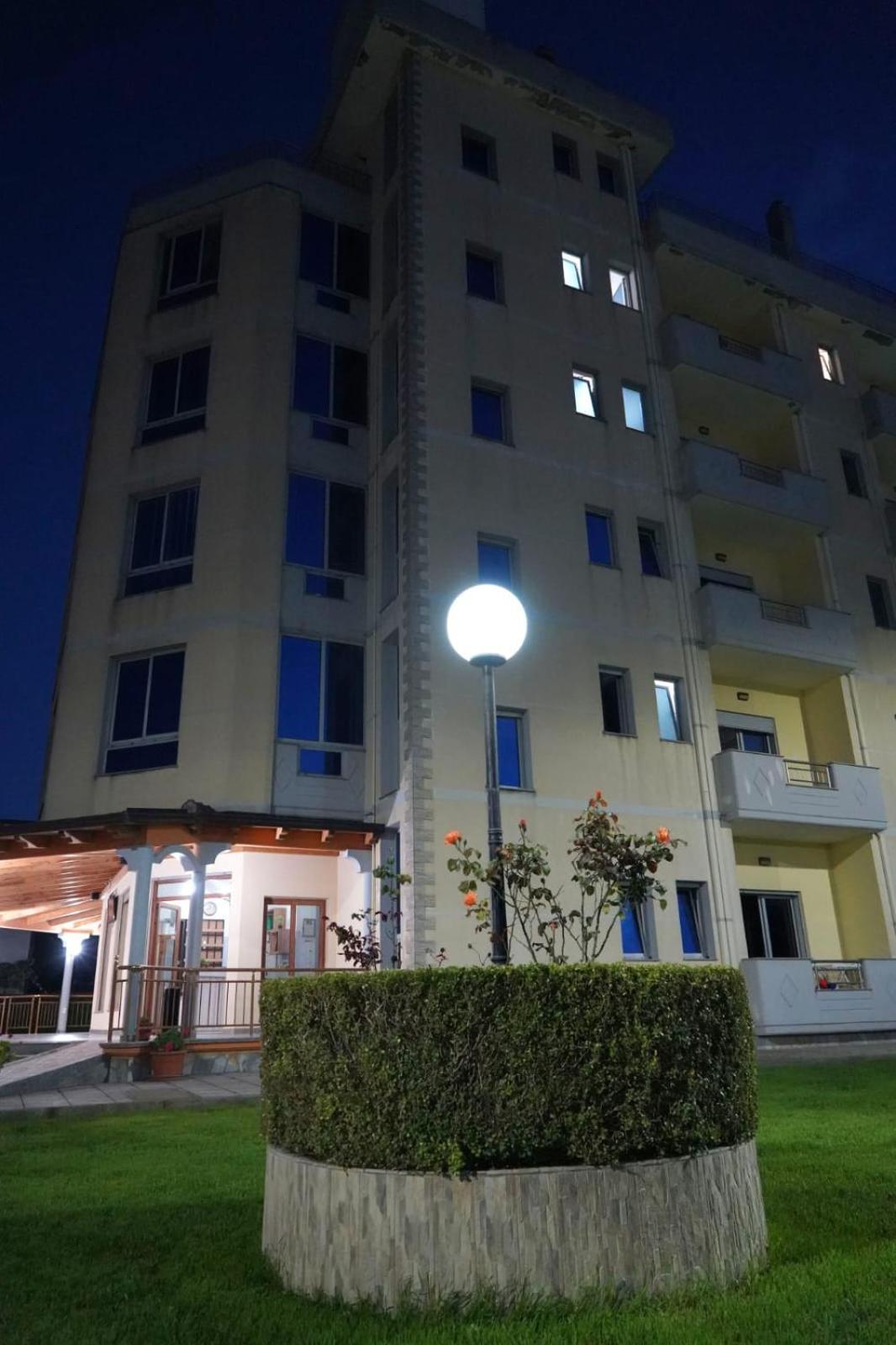 Hotel Restaurant Globi Velipojë Екстериор снимка