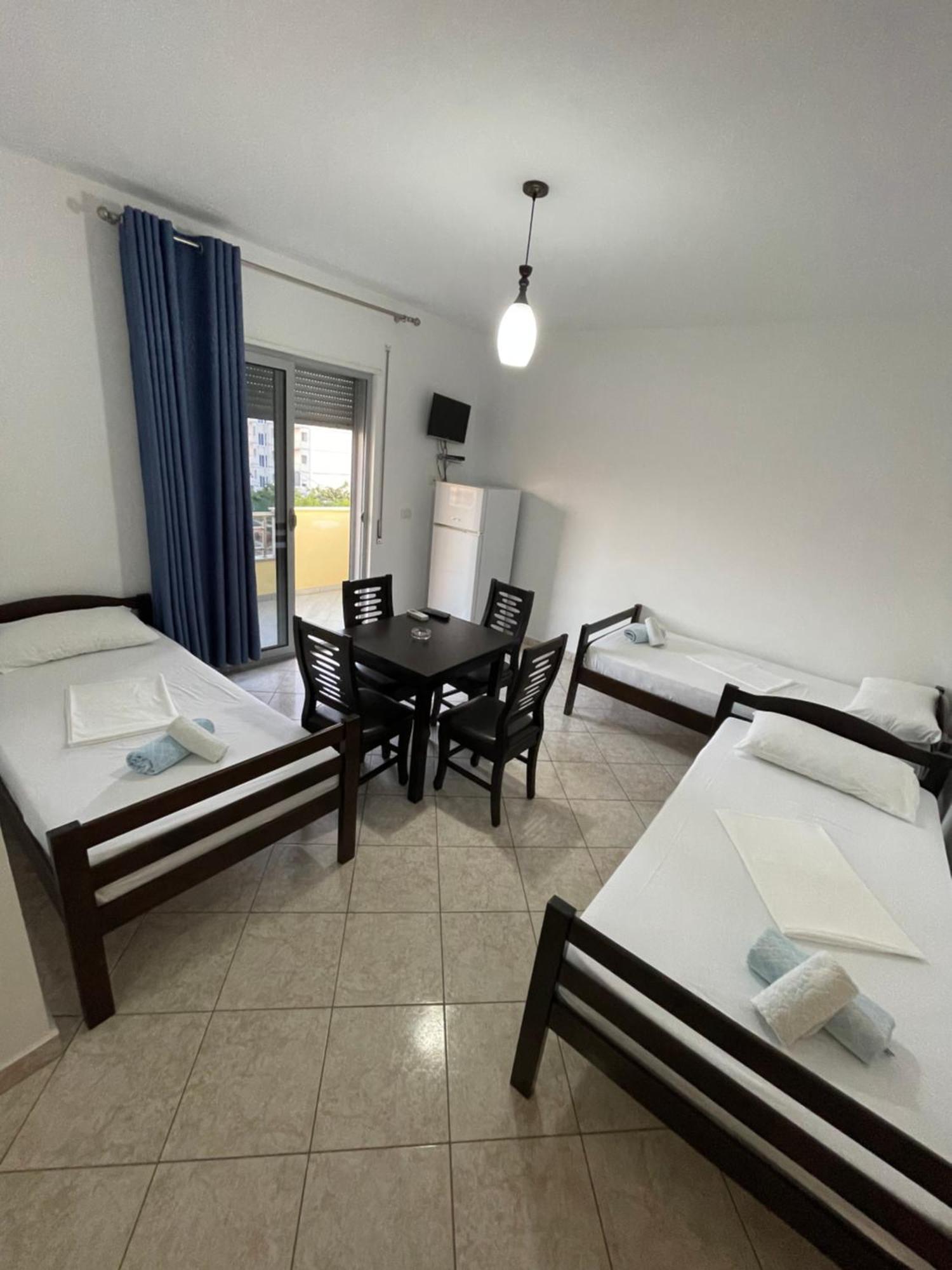 Hotel Restaurant Globi Velipojë Екстериор снимка