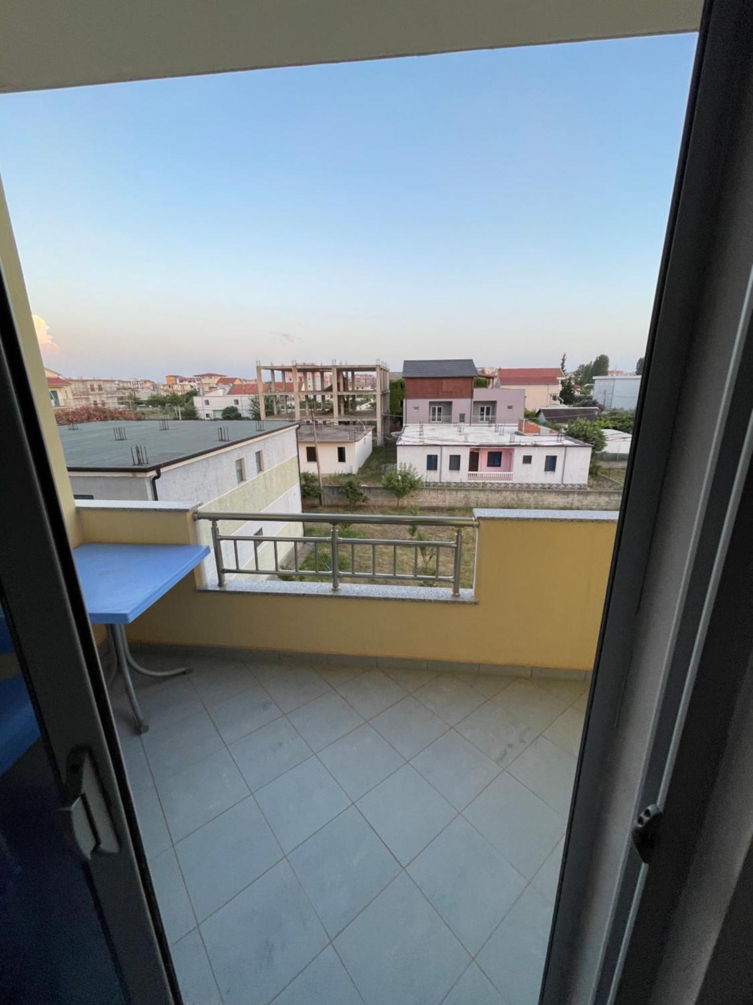 Hotel Restaurant Globi Velipojë Екстериор снимка
