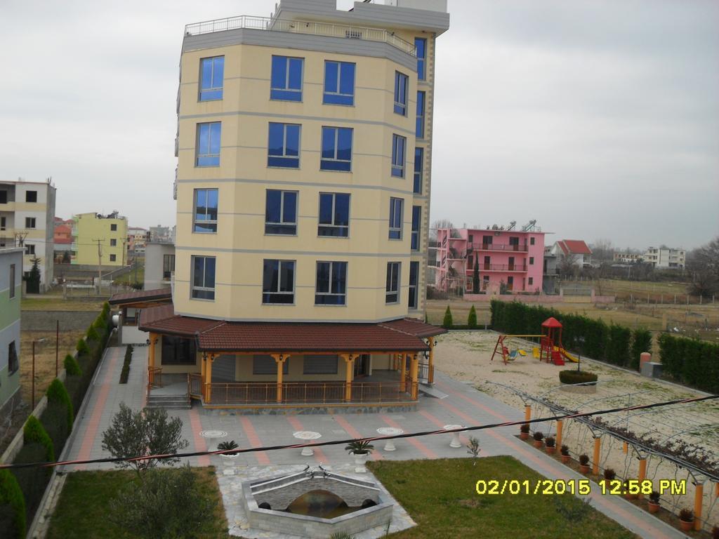 Hotel Restaurant Globi Velipojë Екстериор снимка