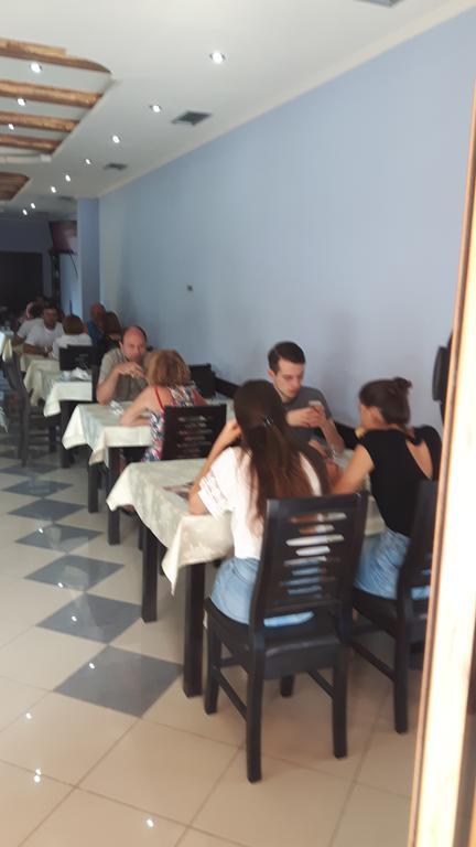 Hotel Restaurant Globi Velipojë Екстериор снимка