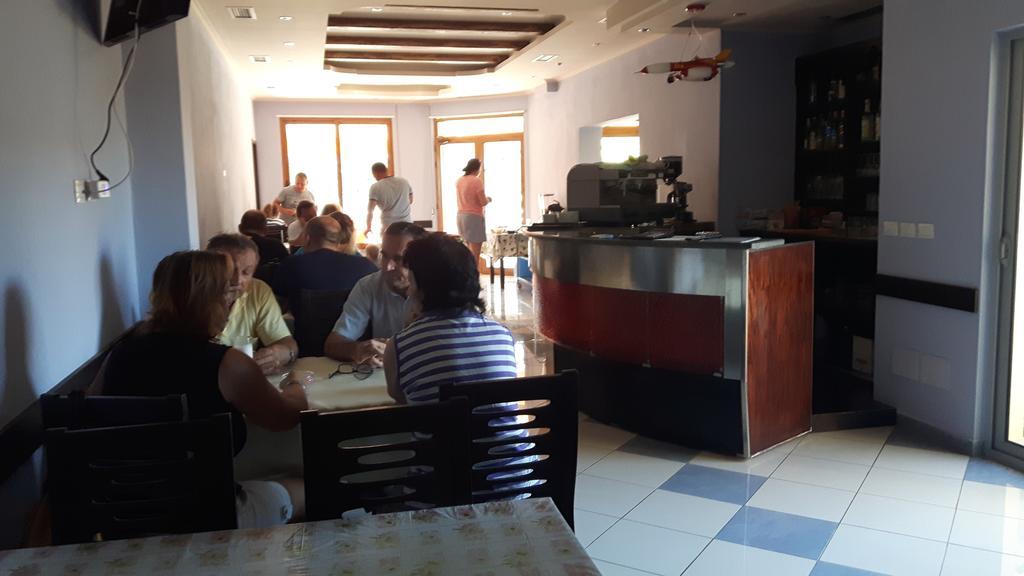 Hotel Restaurant Globi Velipojë Екстериор снимка